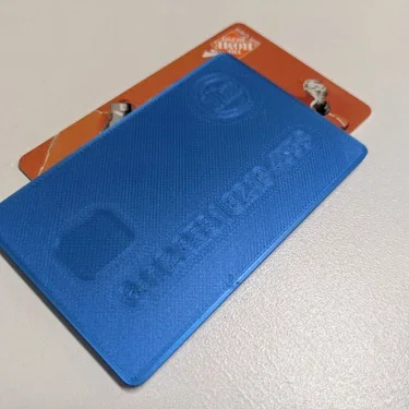Thẻ Credit Cứng Cáp (Sturdy Credit Card)
