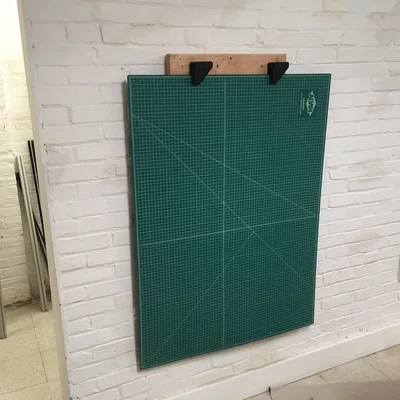 Kẹp treo tường cho bảng cắt 3D - Thiết kế thông minh cho Workshop