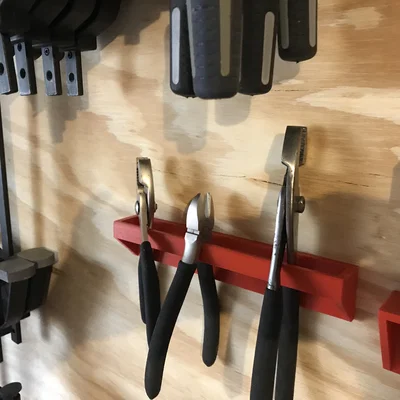 Giá Treo Kìm Gắn Tường (Wall Mountable Pliers Holder)