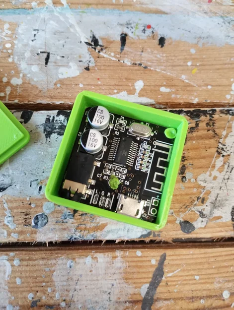 Vỏ hộp in 3D bảo vệ mạch thu âm thanh Bluetooth (Black PCB) - Image 1
