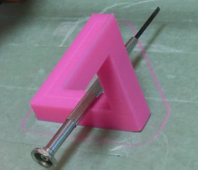 Mô hình in 3D tam giác Penrose - Ảo ảnh thị giác độc đáo - Image 2