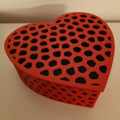 Hộp Trái Tim Valentine (Voronoi) có Nắp
