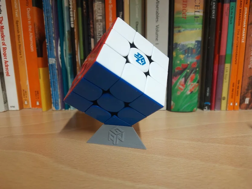 Đế giữ Rubik in 3D với logo Gan sang trọng và tinh tế - Image 1