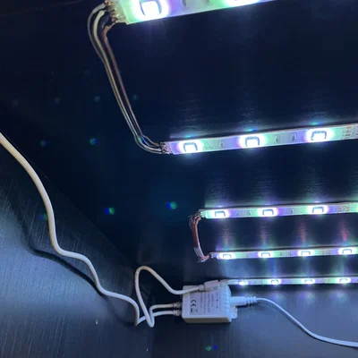 Jig hàn LED tuỳ chỉnh (customisable LED soldering jig)