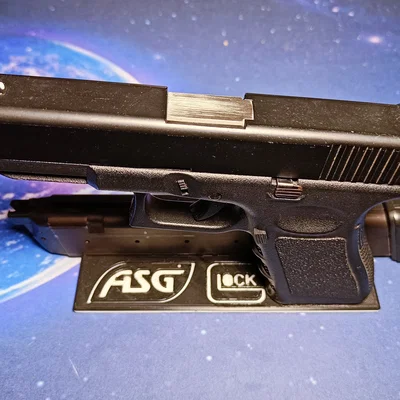 Kệ trưng bày Glock 19 & giá giữ băng đạn (ASG)
