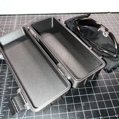Hộp đựng kính 3D siêu bền, phong cách cứng cáp - Sunglass Box