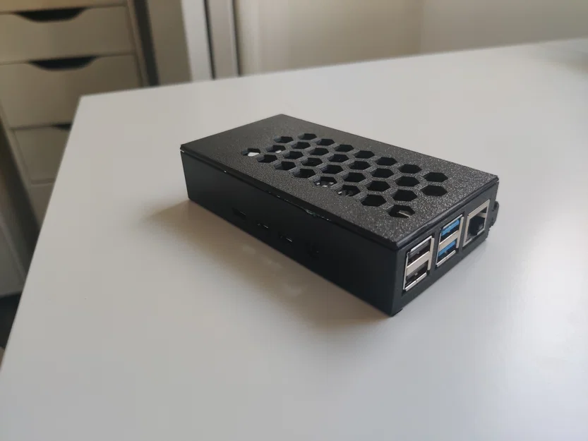 Case Raspberry Pi 4 gắn extrusion 2020, tích hợp LM2596 - Image 2