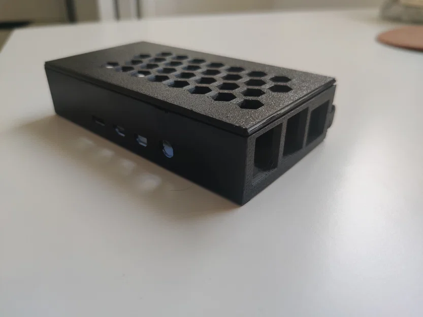 Case Raspberry Pi 4 gắn extrusion 2020, tích hợp LM2596 - Image 4