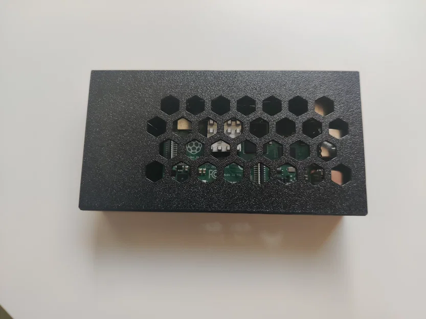 Case Raspberry Pi 4 gắn extrusion 2020, tích hợp LM2596 - Image 5