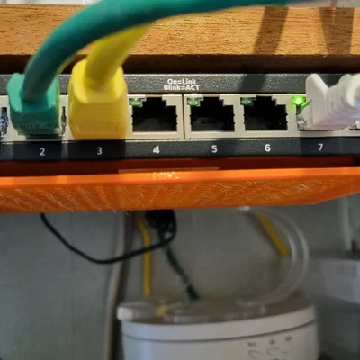 Giá gắn Netgear GS308 dưới kệ (Under Shelf Mount)
