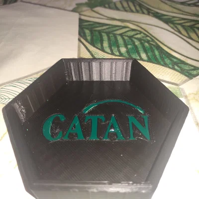 Khay tung xúc xắc CATAN lục giác in 3D cực chất cho game thủ