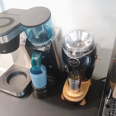 Đế nghiêng 15° cho Rancilio Rocky (Rancilio Rocky 15° Tilt Base)