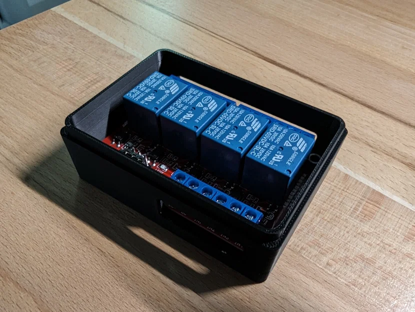 Hộp bảo vệ Relay 4 kênh dành cho dự án Raspberry Pi - Image 1