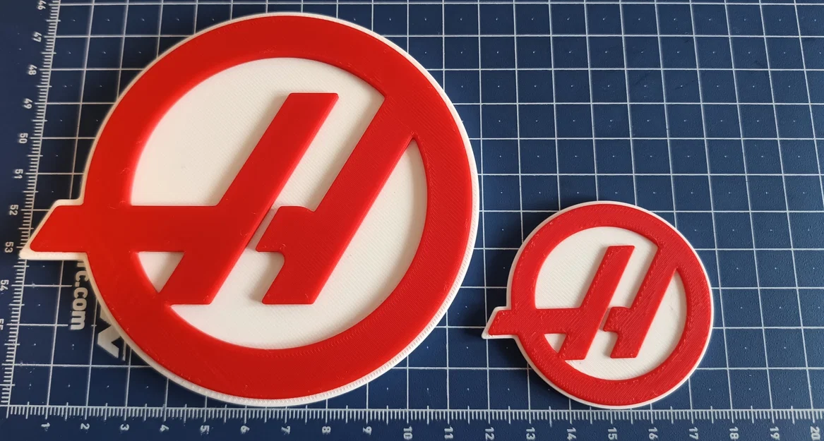Mô hình logo Haas trang trí tích hợp nam châm cực chất cho fan F1 - Image 1