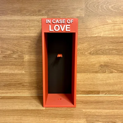 Hộp “In Case Of Emergency” - Love Edition