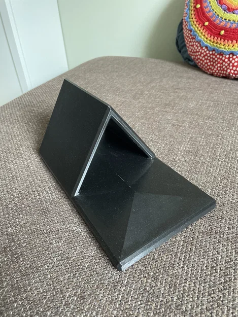 Giá Đỡ Sách 3D Tiện Dụng - Giữ Sách Mở Rảnh Tay Không Hỏng Sách - Image 1