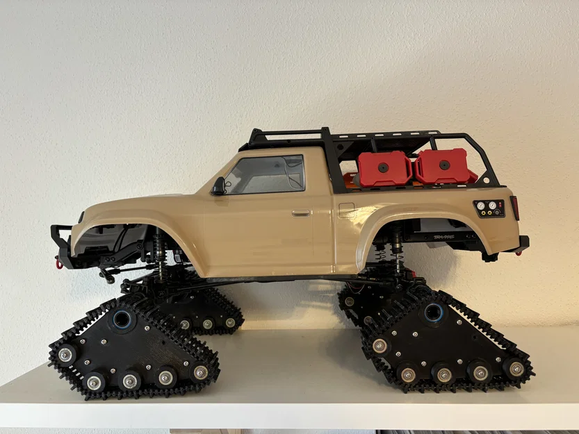 Traxxas TRX4 Chain Drive/Track Drive (All-Terrain Traxx) in 3D - Image 8