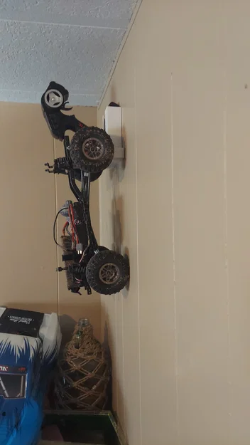 Giá treo tường xe RC & tay điều khiển (RC Car/Controller Wall Mount) - Image 3