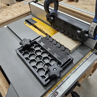 Feather Board cho Table Saw/Router Table (dùng foam insert thay thế)