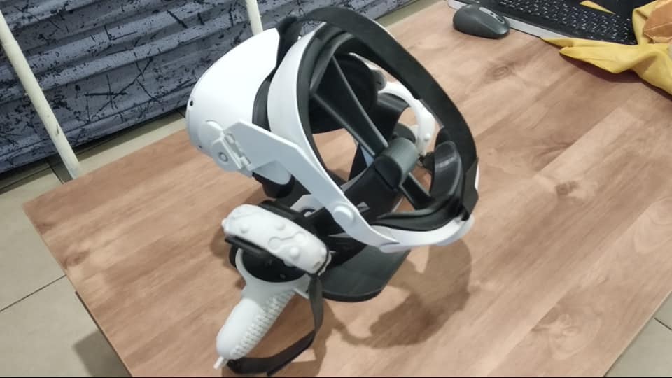 Giá đỡ Oculus Quest 2 - Image 1