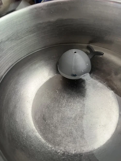 Đồ chơi cá voi có lỗ thở phun nước hoạt động được - Image 4