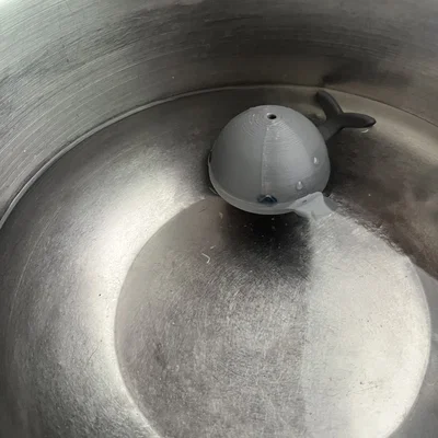 Đồ chơi cá voi có lỗ thở phun nước hoạt động được