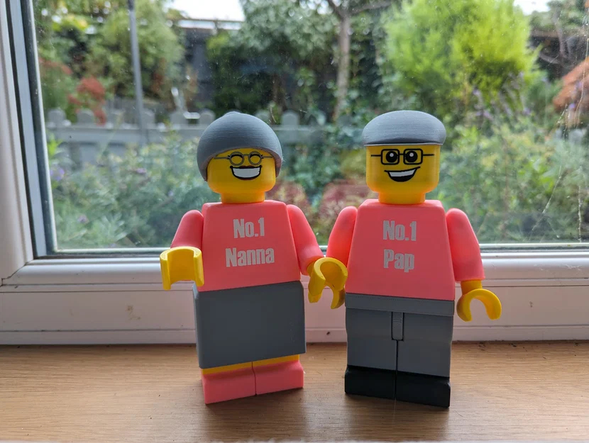 Figure cử động Bà & Ông (Grandma and Grandad moveable figure) - Image 1