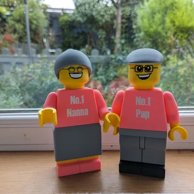 Figure cử động Bà & Ông (Grandma and Grandad moveable figure)