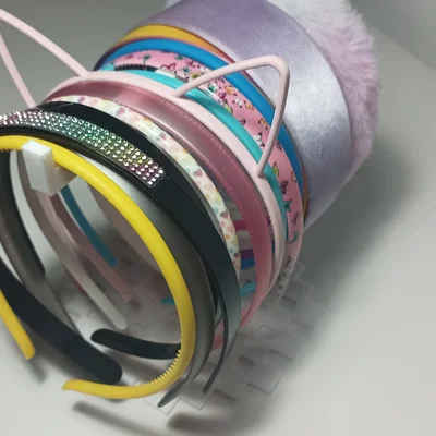 Giá treo bờm tóc (Headband holder) thiết kế thông minh, gọn gàng