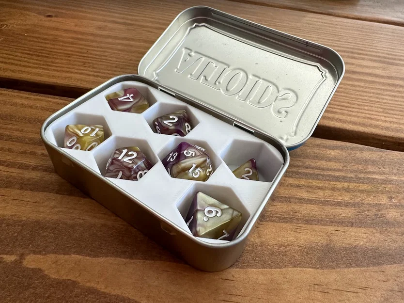 Khay in 3D đựng 7 viên xúc xắc cho hộp thiếc Altoids - Image 1