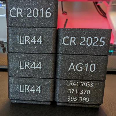 Hộp pin cúc áo có nhãn cho Gridfinity (Labelled Coin Cell Battery Boxes)