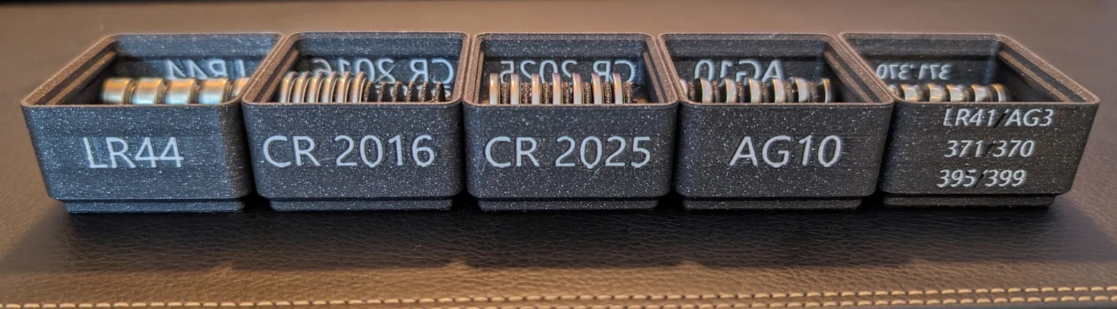 Hộp pin cúc áo có nhãn cho Gridfinity (Labelled Coin Cell Battery Boxes) - Image 2