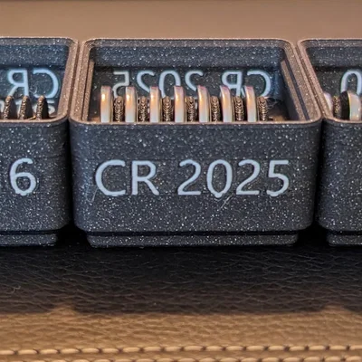 Hộp pin cúc áo có nhãn cho Gridfinity (Labelled Coin Cell Battery Boxes)