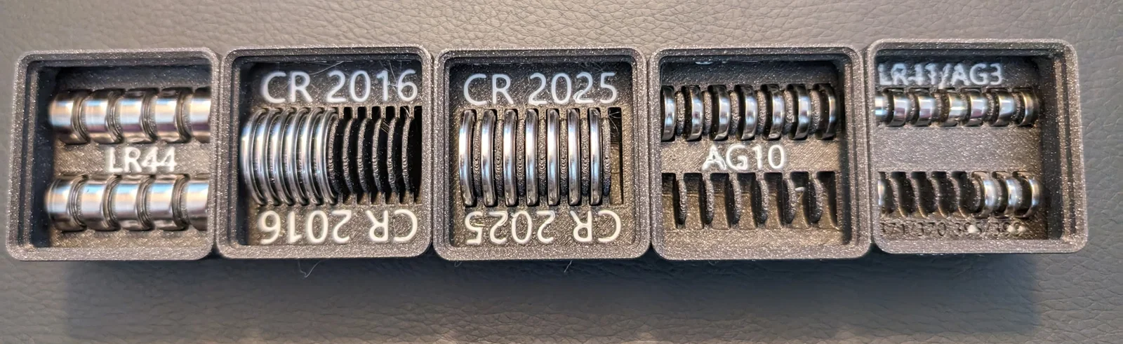 Hộp pin cúc áo có nhãn cho Gridfinity (Labelled Coin Cell Battery Boxes) - Image 3