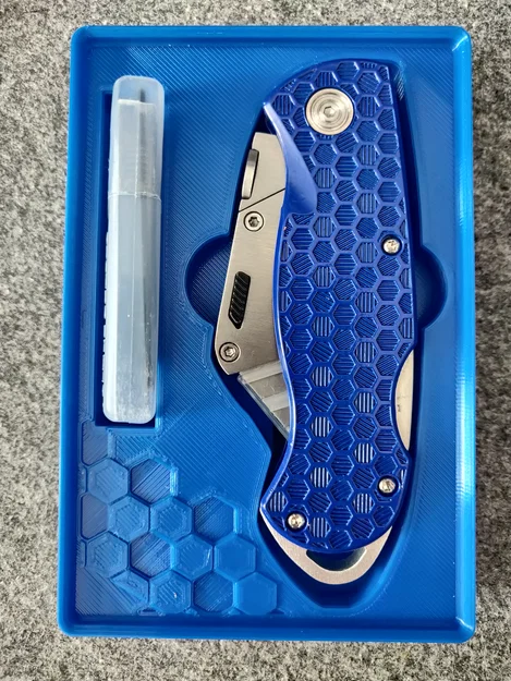 Hộp dao JerryRigEverything có nắp (Gridfinity & mang theo) - remix - Image 4