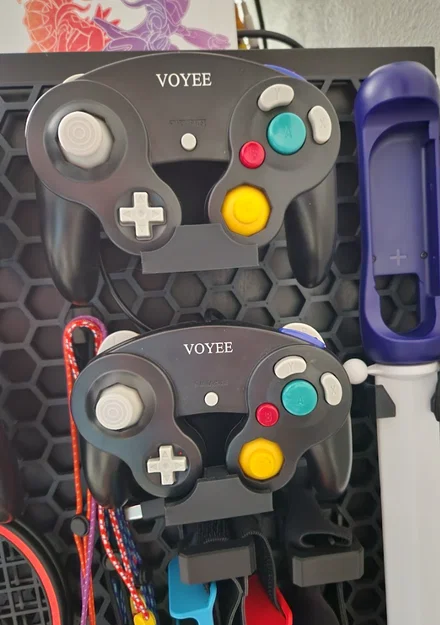 Giá treo tay cầm Nintendo Gamecube cho Honeycomb Storage Wall (HSW) - Image 1