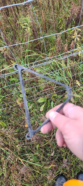 Ống cách điện hàng rào điện (Electric Fence Insulator) - Image 3
