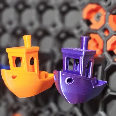 Móc Treo Trưng Bày Thuyền Benchy Trên Multiboard