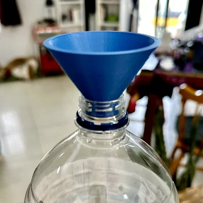 Phễu nhỏ cho chai nước