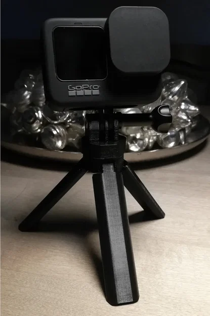 Chân đế Tripod cho GoPro: Thiết kế cải tiến, vững chãi, dễ in 3D - Image 1
