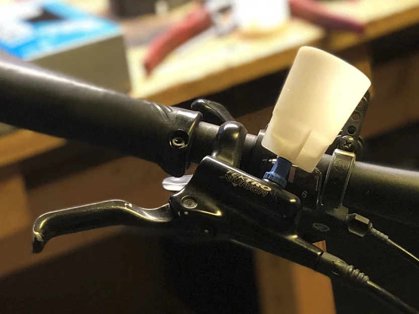 Tektro Bleed Thingie - Image 2