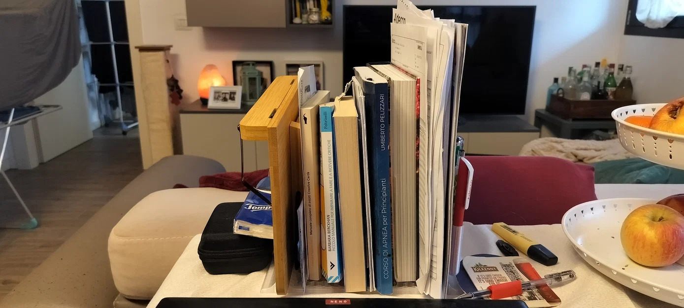 Kệ đỡ sách (Book Holder) lắp khớp – thành đục lỗ tiện dụng - Image 4