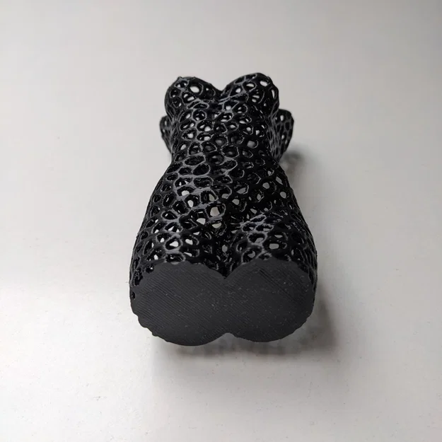 Mô hình điêu khắc cơ thể nữ nghệ thuật Voronoi (có đế vững chãi) - Image 2
