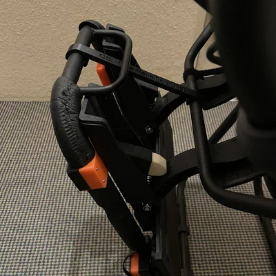 Thanh cố định bàn đạp Playseat Challenge Pedalfixierung