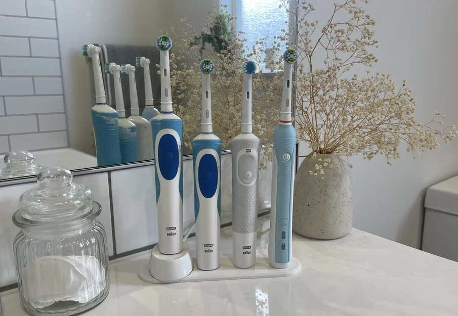 Giá đỡ bàn chải điện Oral B - Image 1