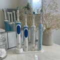 Giá đỡ bàn chải điện Oral B - Thumbnail 1