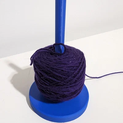 Giá đỡ cuộn len Yarn Spool Holder