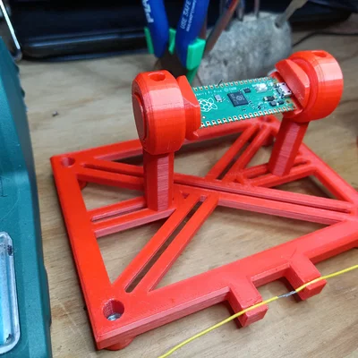 Giá Kẹp PCB Xoay & Trợ Lý Hàn (Rotating PCB Holder And Soldering Assistant)