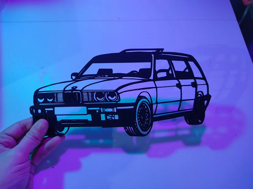 Silhouette BMW E30 touring treo tường - Image 1