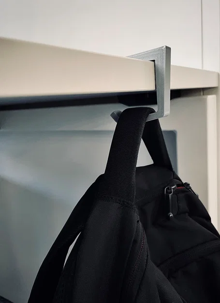 Móc Treo Balo (Backpack Hanger) - Image 1